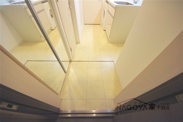 フロンティアタワー名駅南 玄関