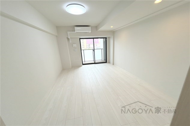 ロイジェント日吉Ⅱ リビング