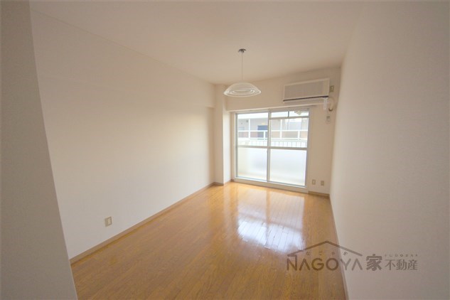 サンライズＦ＆Ｍ リビング