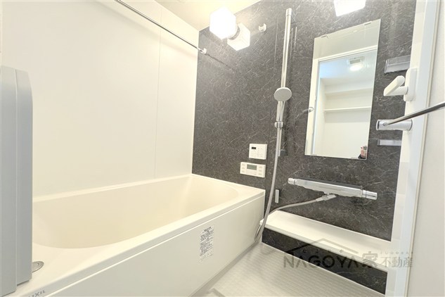 プレサンス栄ライズ 風呂画像