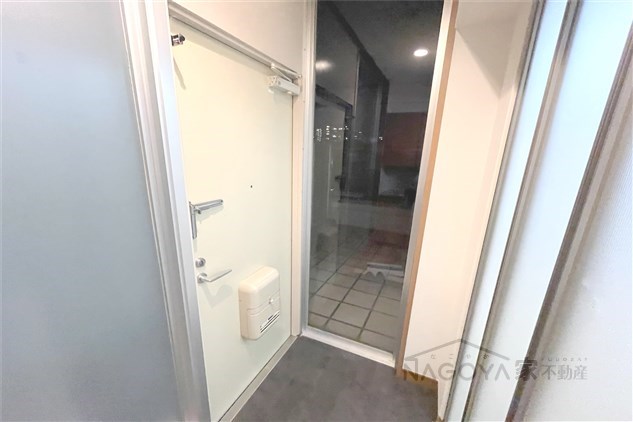 メゾネットミユキ 玄関