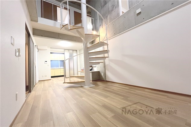 メゾネットミユキ リビング