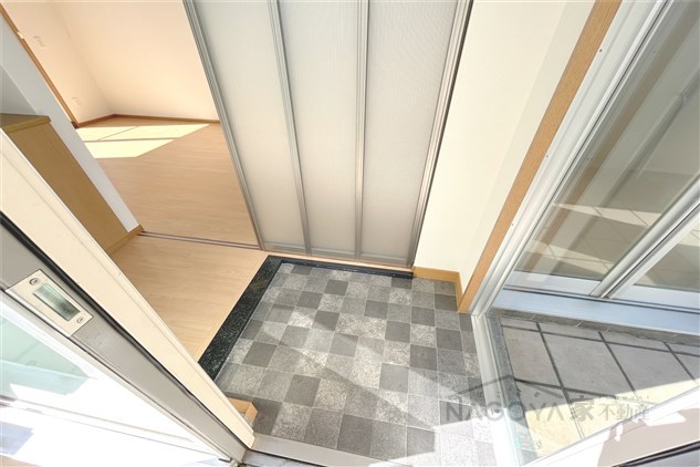 メゾネットミユキ 玄関