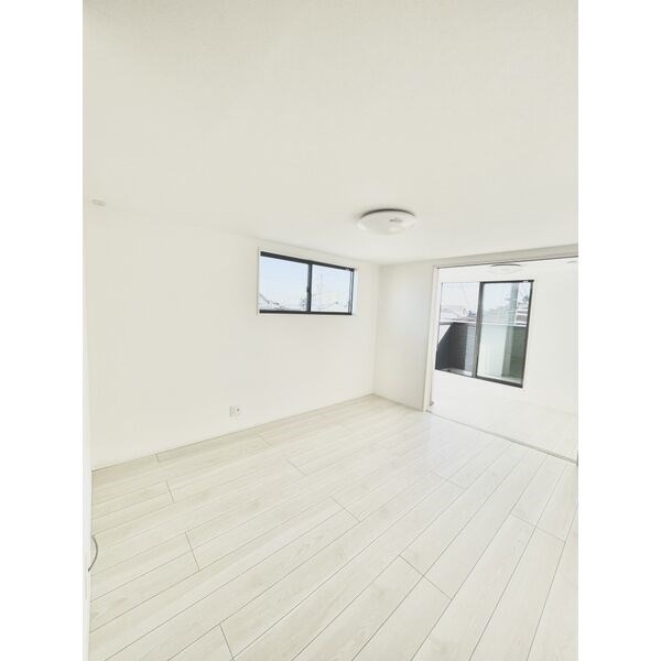 名古屋駅西新築メゾネット戸建 玄関