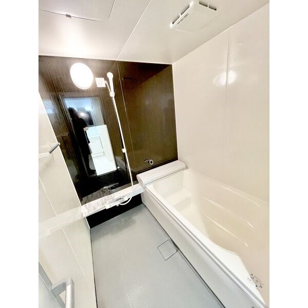 名古屋駅西新築メゾネット戸建 風呂画像