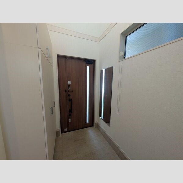 竹越1丁目戸建 玄関