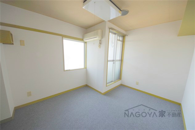 ヴィラカレッジ千代田 リビング