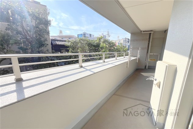 セントラルガーデン・レジデンスⅡ　D ベランダ