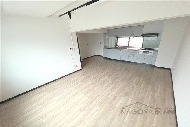 ロイヤル丘上 リビング