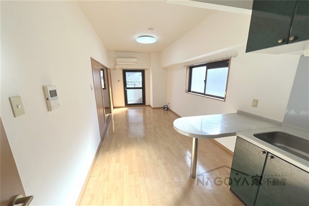 フォルクランド那古野 リビング