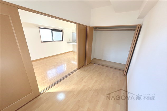 フォルクランド那古野 ベッドルーム