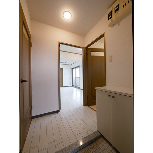 サン・ミズホビル 玄関