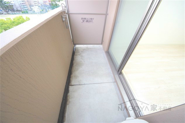 ニーズメゾン新栄 ベランダ