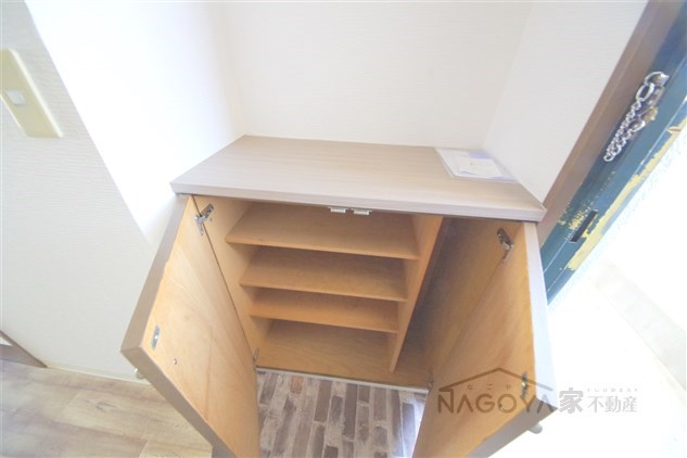 コスモシティ88 玄関