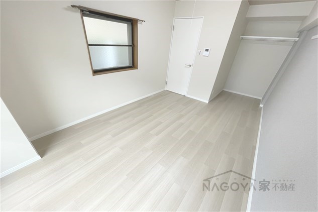 ロアール リビング