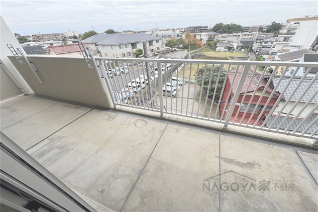 サンコート八事1棟 ベランダ