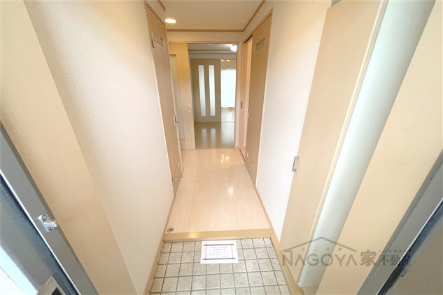 プレザント吹上 玄関