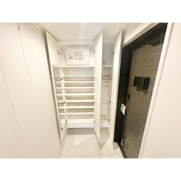 タワー・ザ・ファースト名古屋栄 玄関