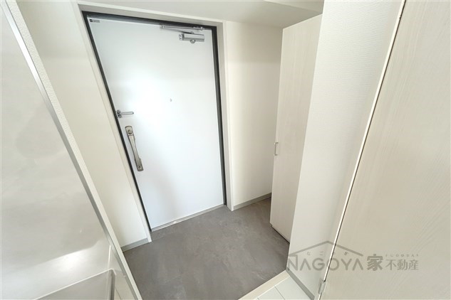 axis　sakura 玄関