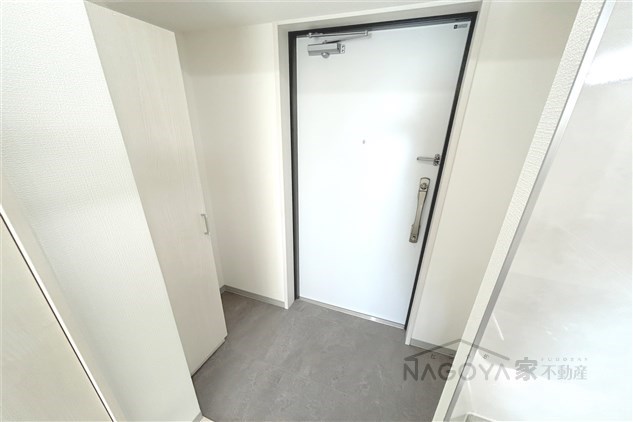 axis　sakura 玄関