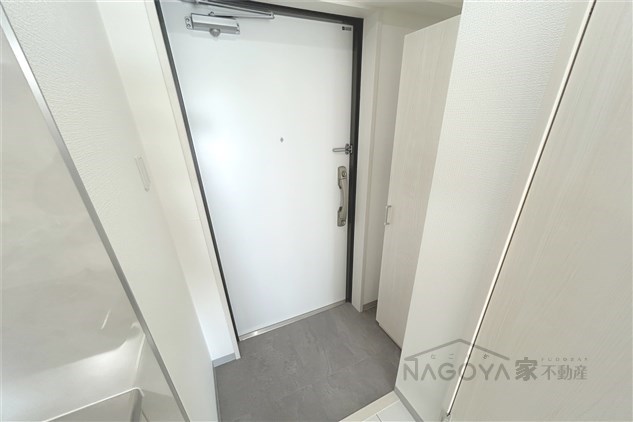 axis　sakura 玄関