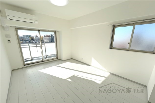 axis　sakura リビング