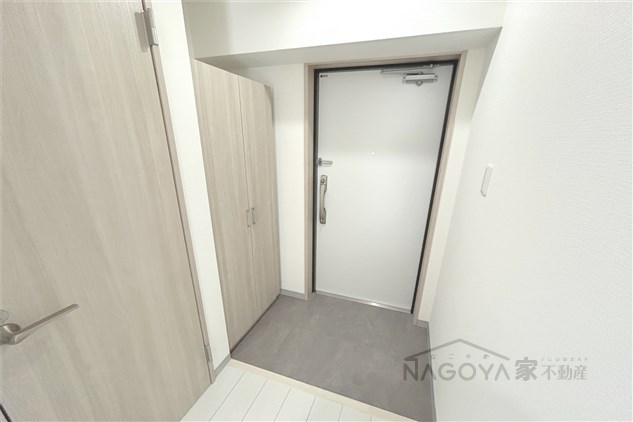 axis　sakura 玄関