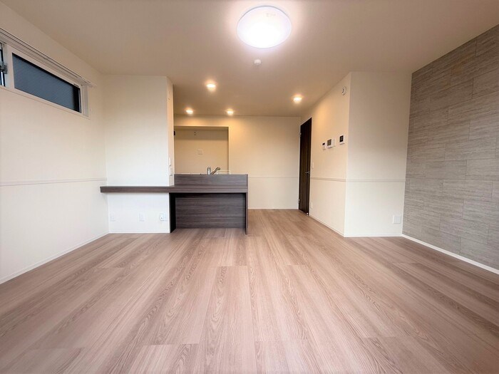 アン・ジュール中郷 リビング