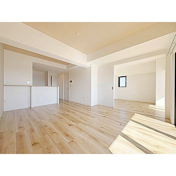 スリーアイランドタワー星ヶ丘 リビング