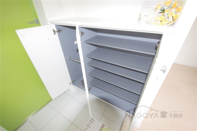 レジディア東桜Ⅱ 玄関