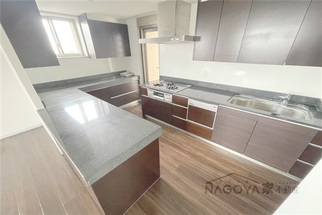 モアグレース八勝通premix キッチン