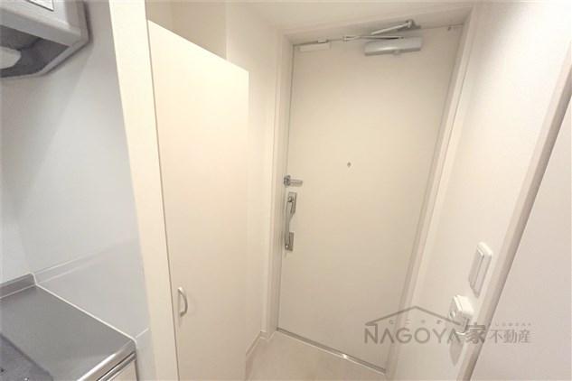 リブリ・砂田橋 玄関