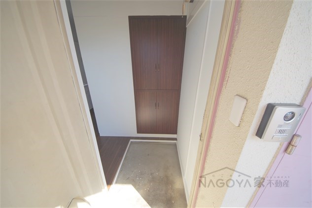 マンション桜本町 玄関