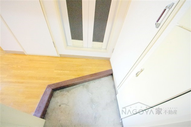 スクエア橘 玄関