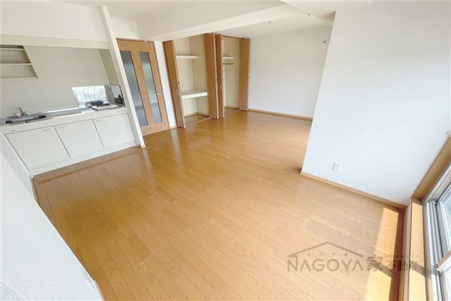 松軒ビル ベッドルーム