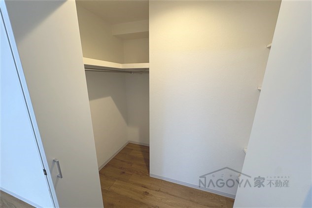 フローレスタナベ その他4