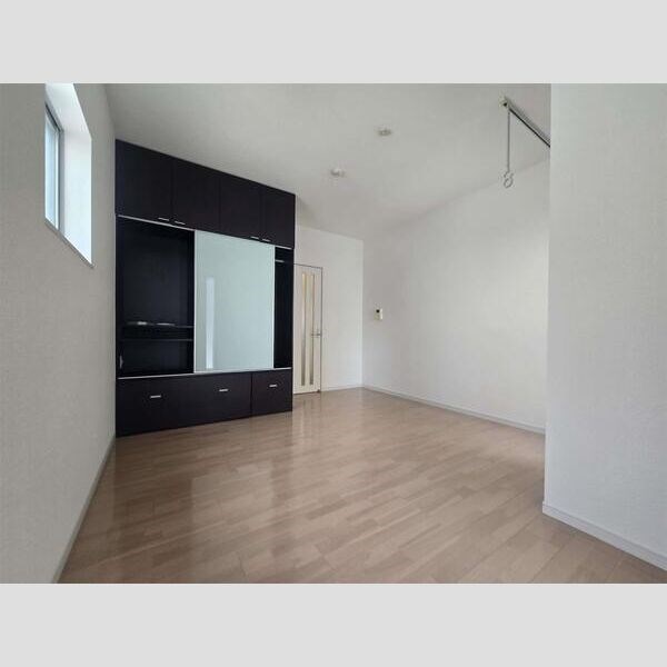 ＮＯＶＥＬ　ＫＵＲＯＫＡＷＡ リビング