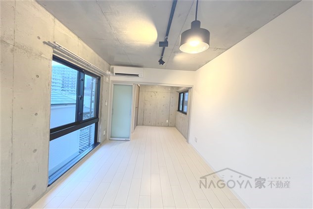 Amirl Premier ShinsakaeⅡ リビング