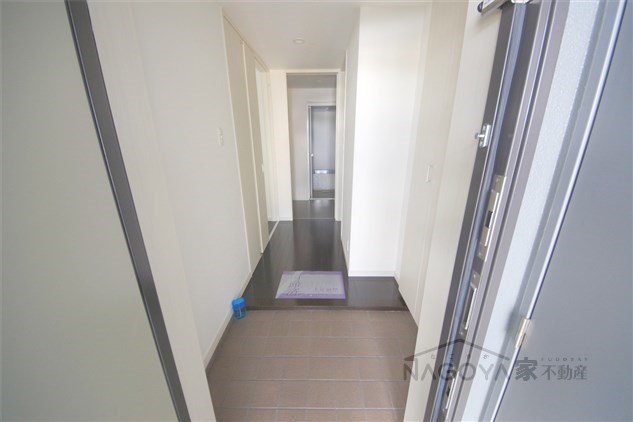 白壁リンクス 玄関