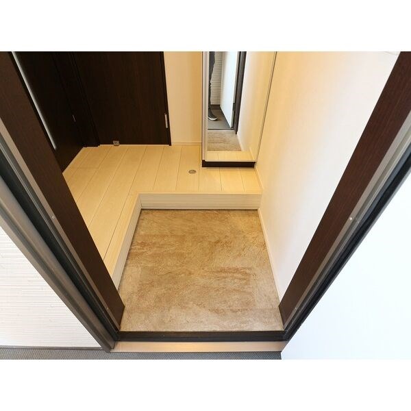 GRANDTIC浅間町 玄関