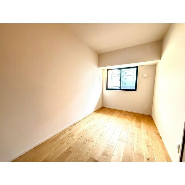 ローレルアイ名古屋大須 ベッドルーム