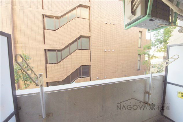 置地マンション ベランダ