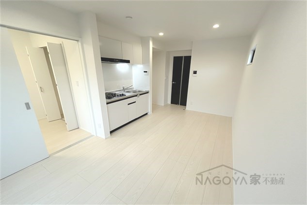 Cherim本陣十王町North リビング