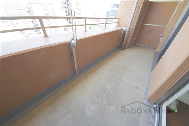 プレサンスロジェ丸の内 ベランダ