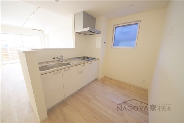 覚王山アパートメント キッチン