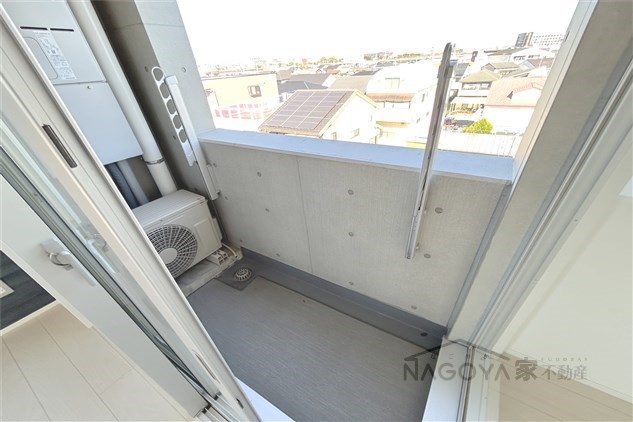 SPACE CUBE HONJIN ベランダ