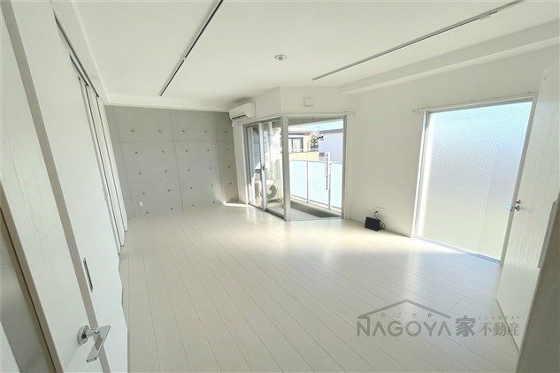 SPACE CUBE HONJIN リビング