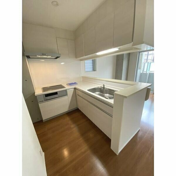 G+HONMACHI キッチン