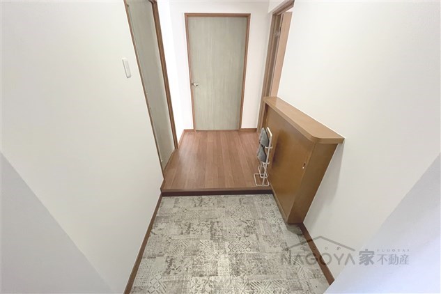 松月アイリス 玄関