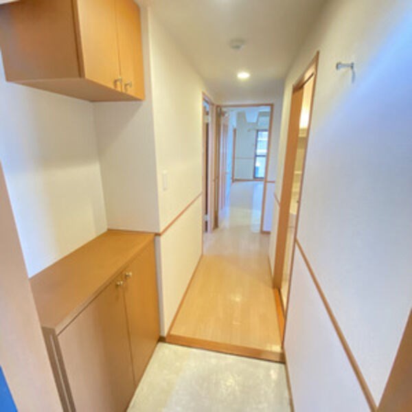 サンシティ名西通 玄関